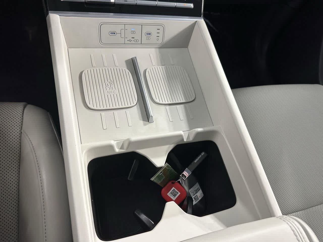 Thumbnail: 2024 Hyundai Santa Fe - 22