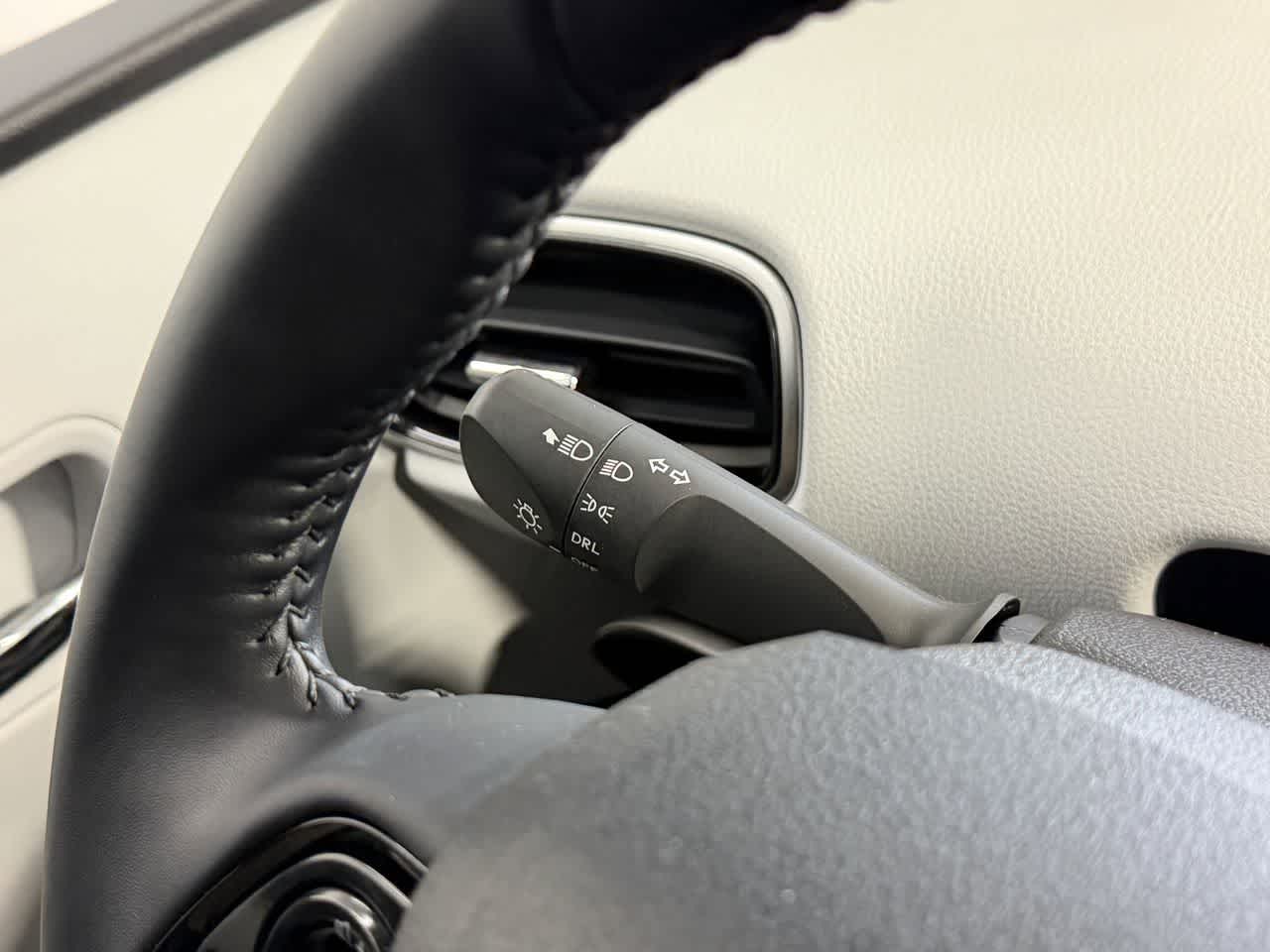 Thumbnail: 2021 Toyota Prius Prime - 17