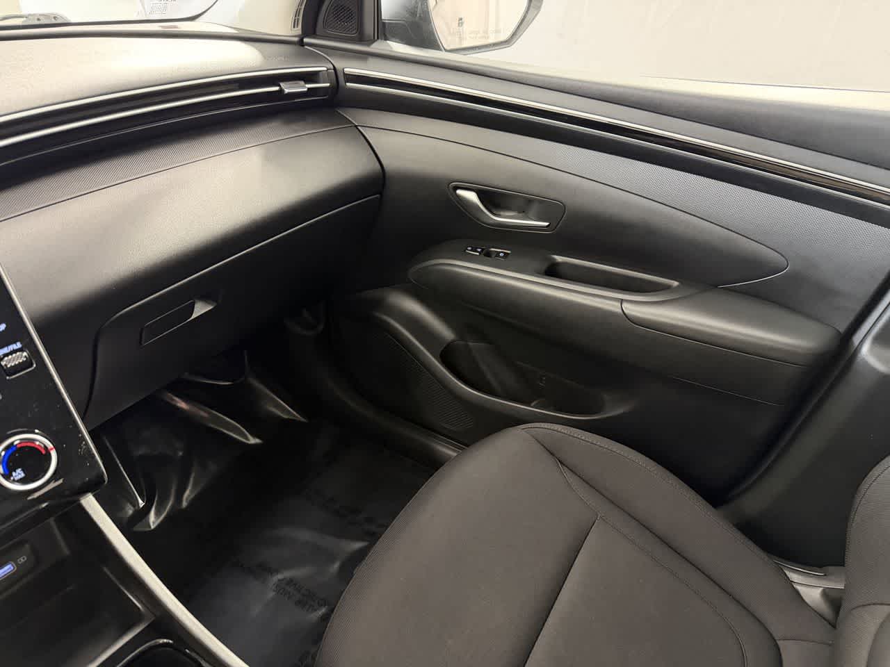 Thumbnail: 2022 Hyundai Tucson - 24