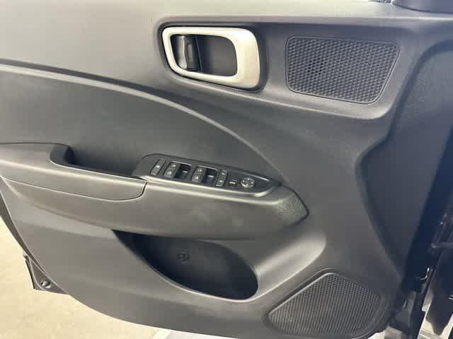 2020 Hyundai Venue SEL 15