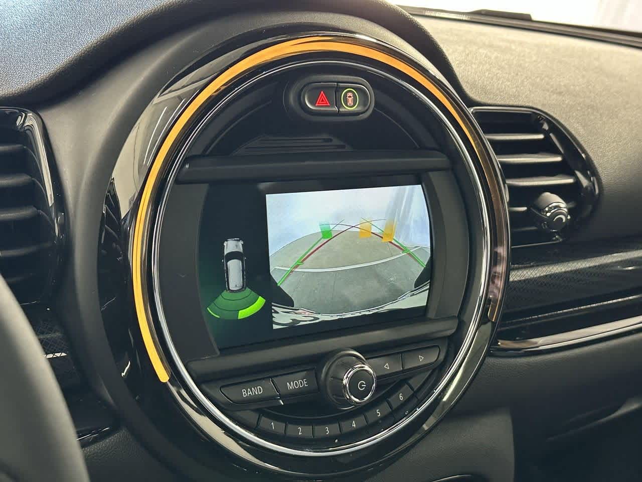 Thumbnail: 2021 MINI Cooper Clubman - 18