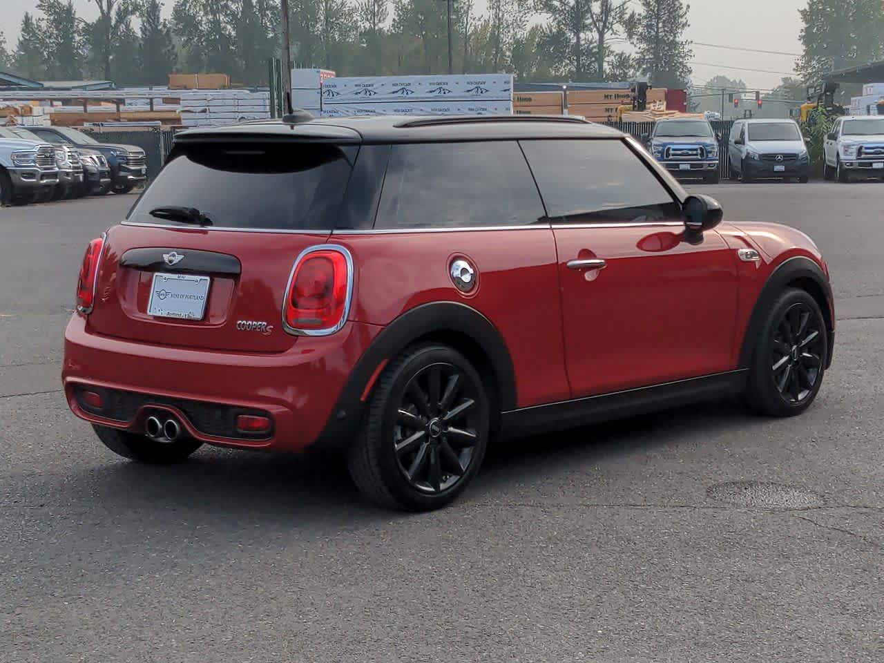 Thumbnail: 2017 MINI Cooper Hardtop - 6