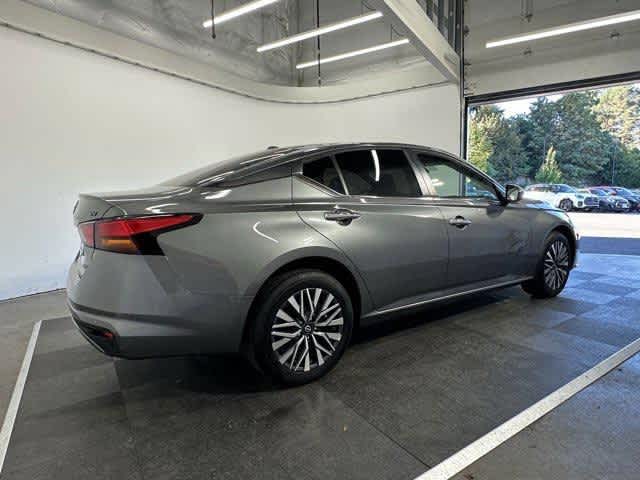 Thumbnail: 2023 Nissan Altima - 6