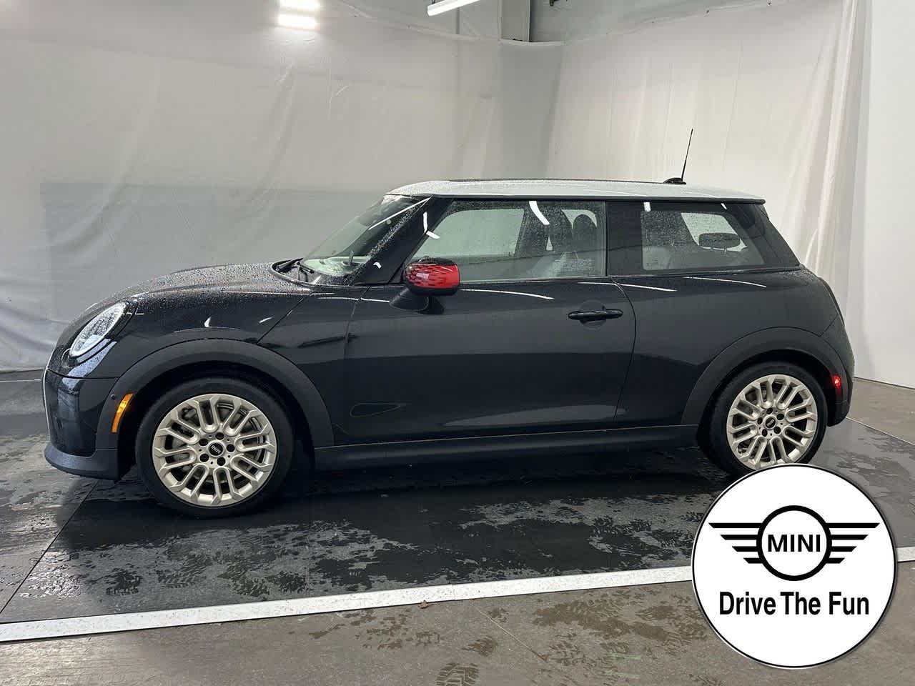 Thumbnail: 2025 MINI Cooper Hardtop - 2