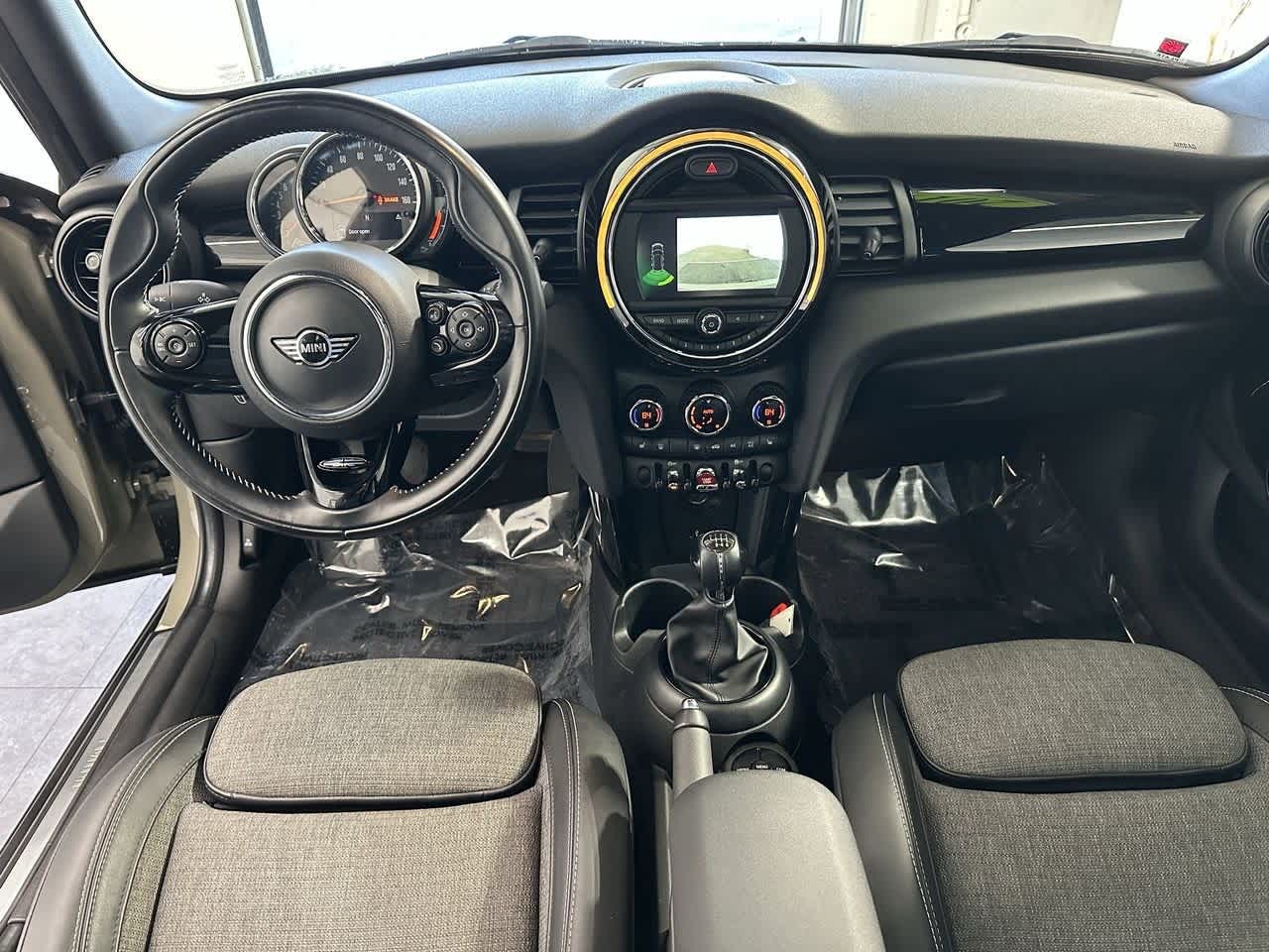 Thumbnail: 2019 MINI Cooper Hardtop - 13