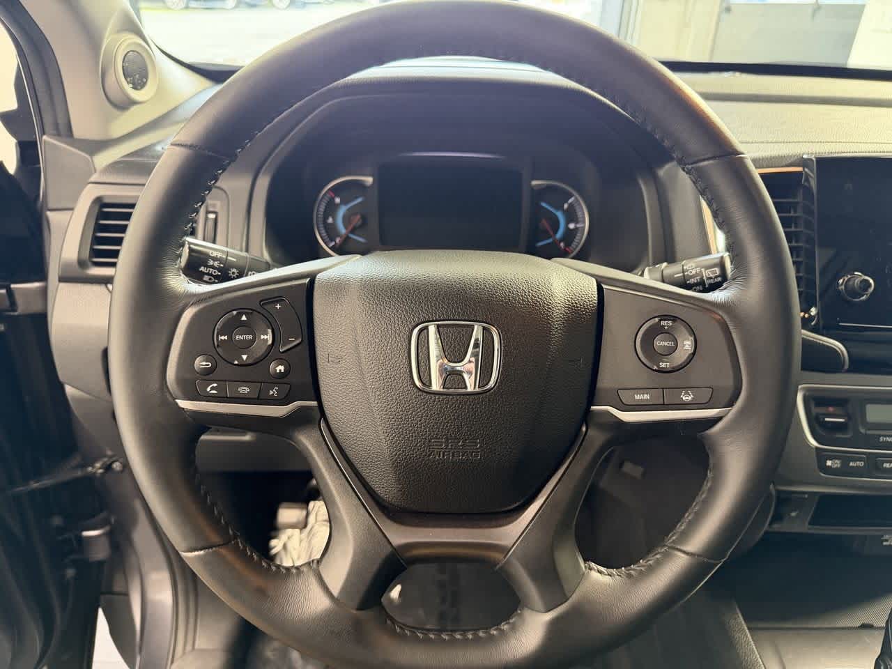 Thumbnail: 2019 Honda Pilot - 17