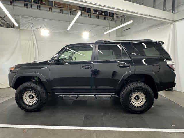 2023 Toyota 4Runner TRD Premium photo 2
