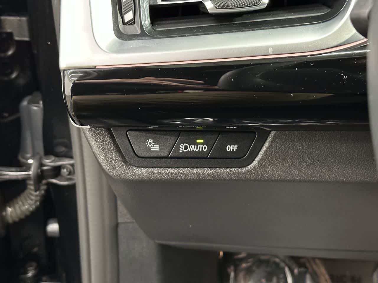 Thumbnail: 2025 BMW X1 - 12