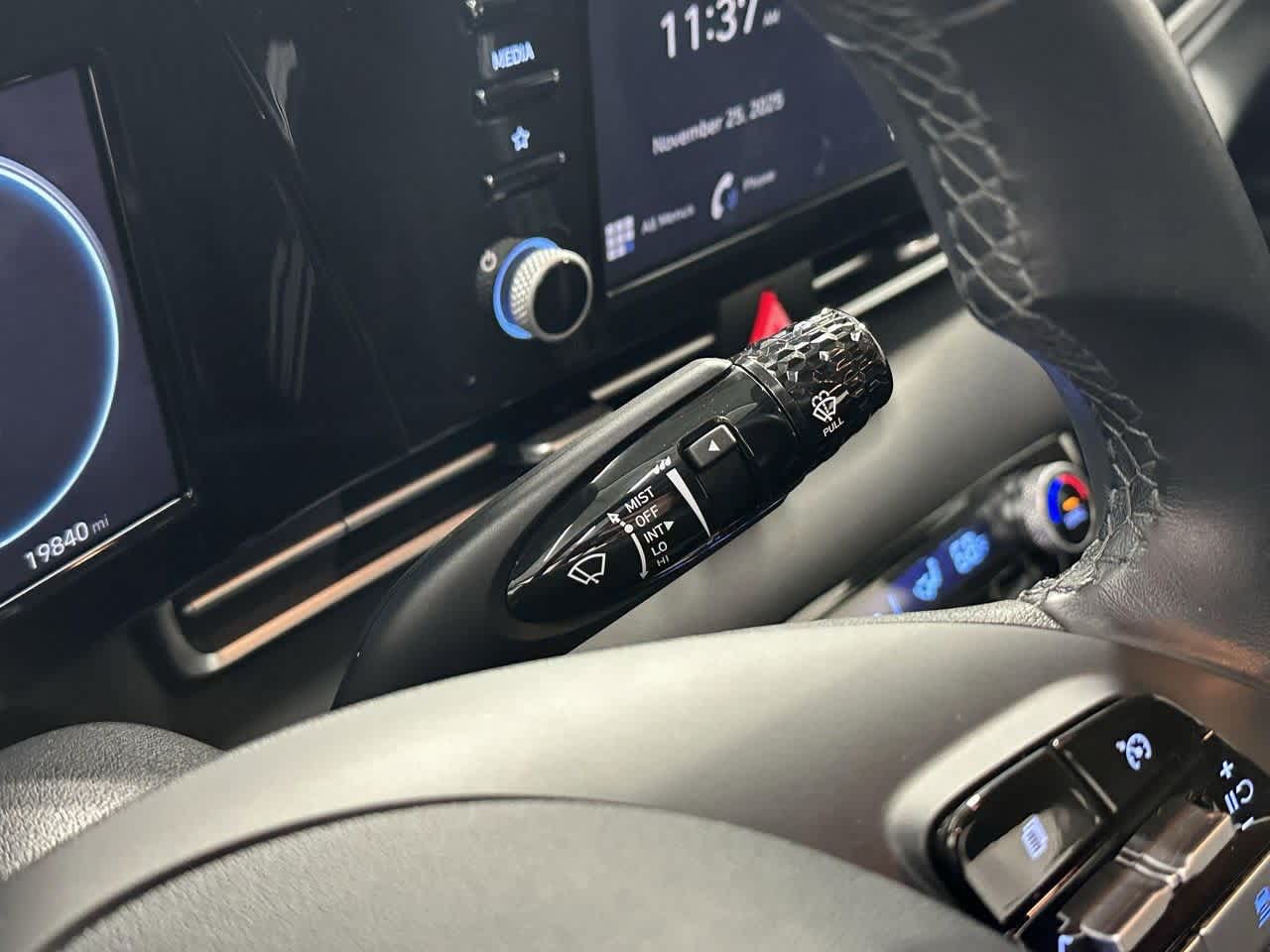 Thumbnail: 2022 Hyundai Elantra - 17