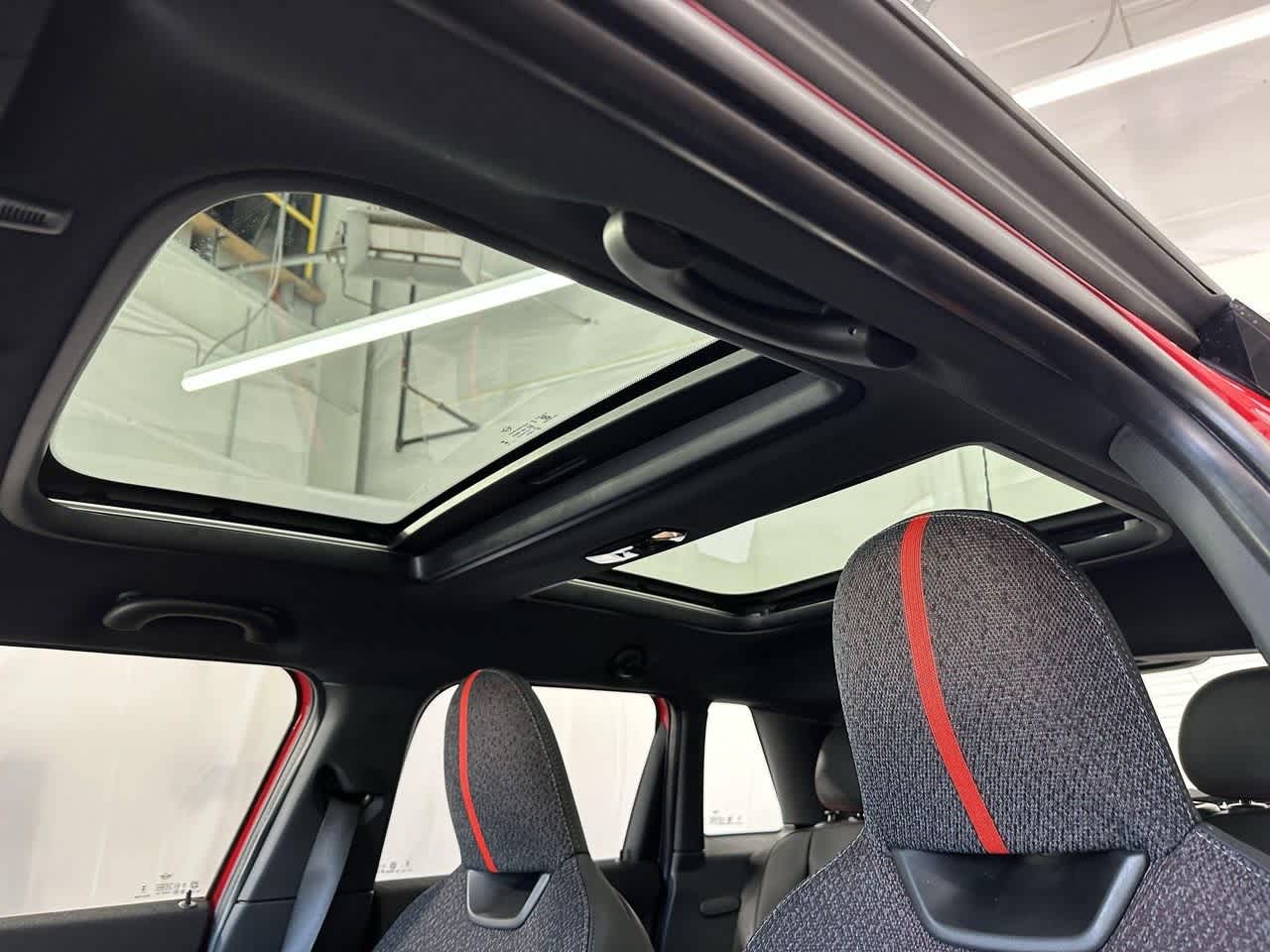 Thumbnail: 2025 MINI Cooper Hardtop - 14