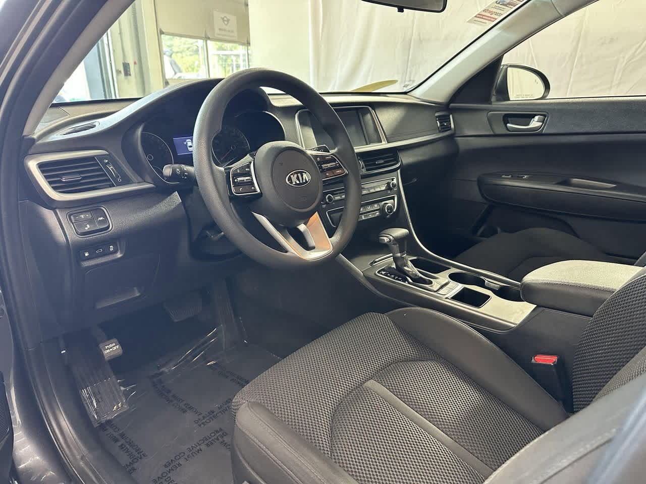 Thumbnail: 2019 Kia Optima - 10