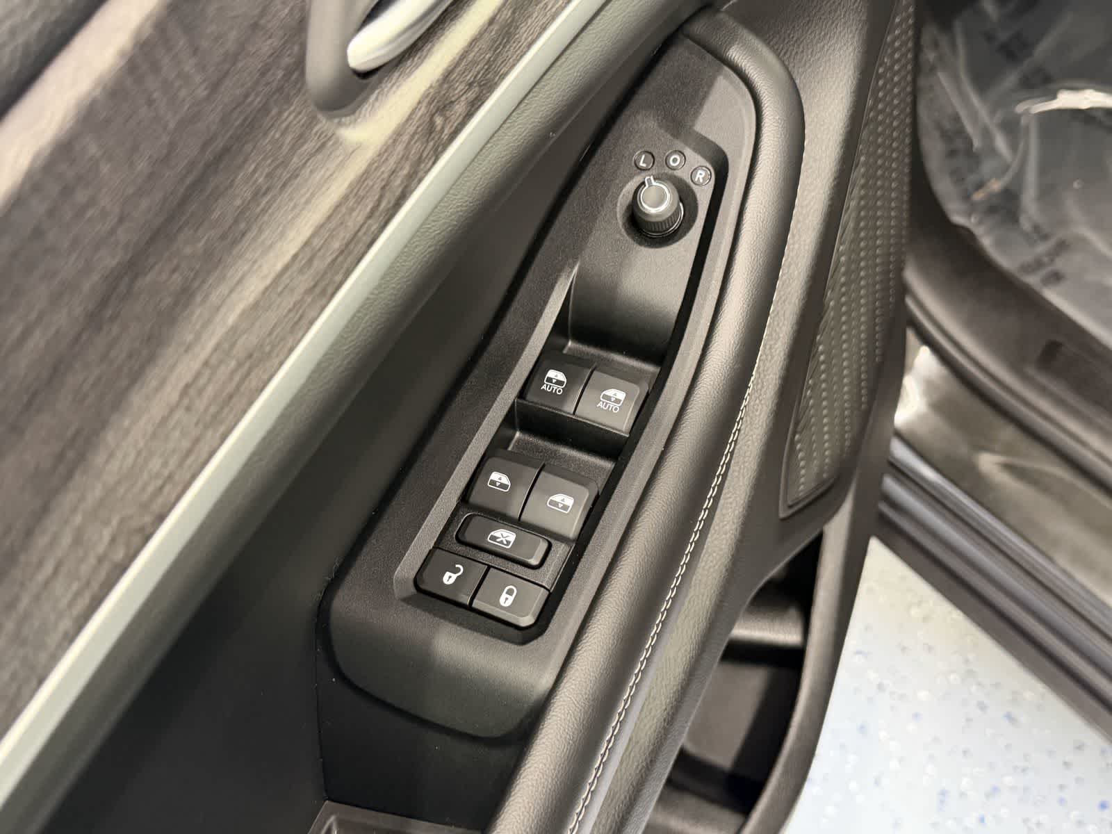 Thumbnail: 2024 Jeep Grand Cherokee - 13