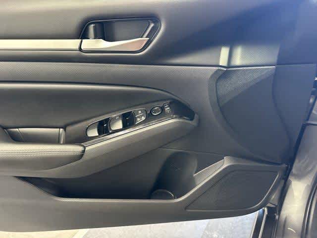 Thumbnail: 2023 Nissan Altima - 15