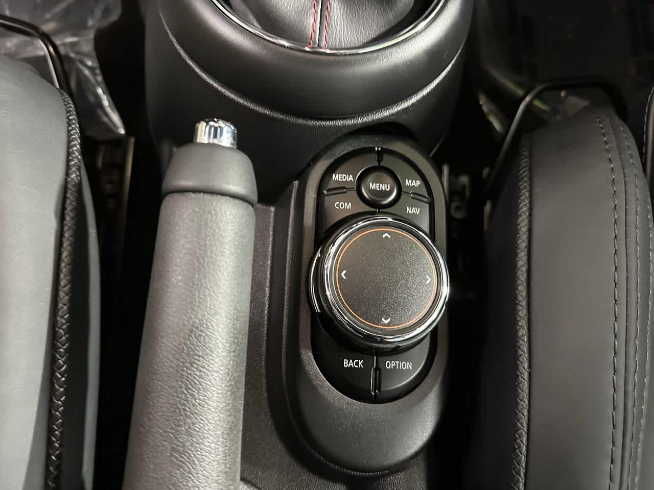 Thumbnail: 2019 MINI Cooper Convertible - 23