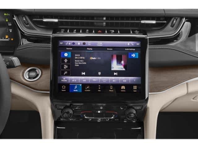 Thumbnail: 2022 Jeep Grand Cherokee - 10