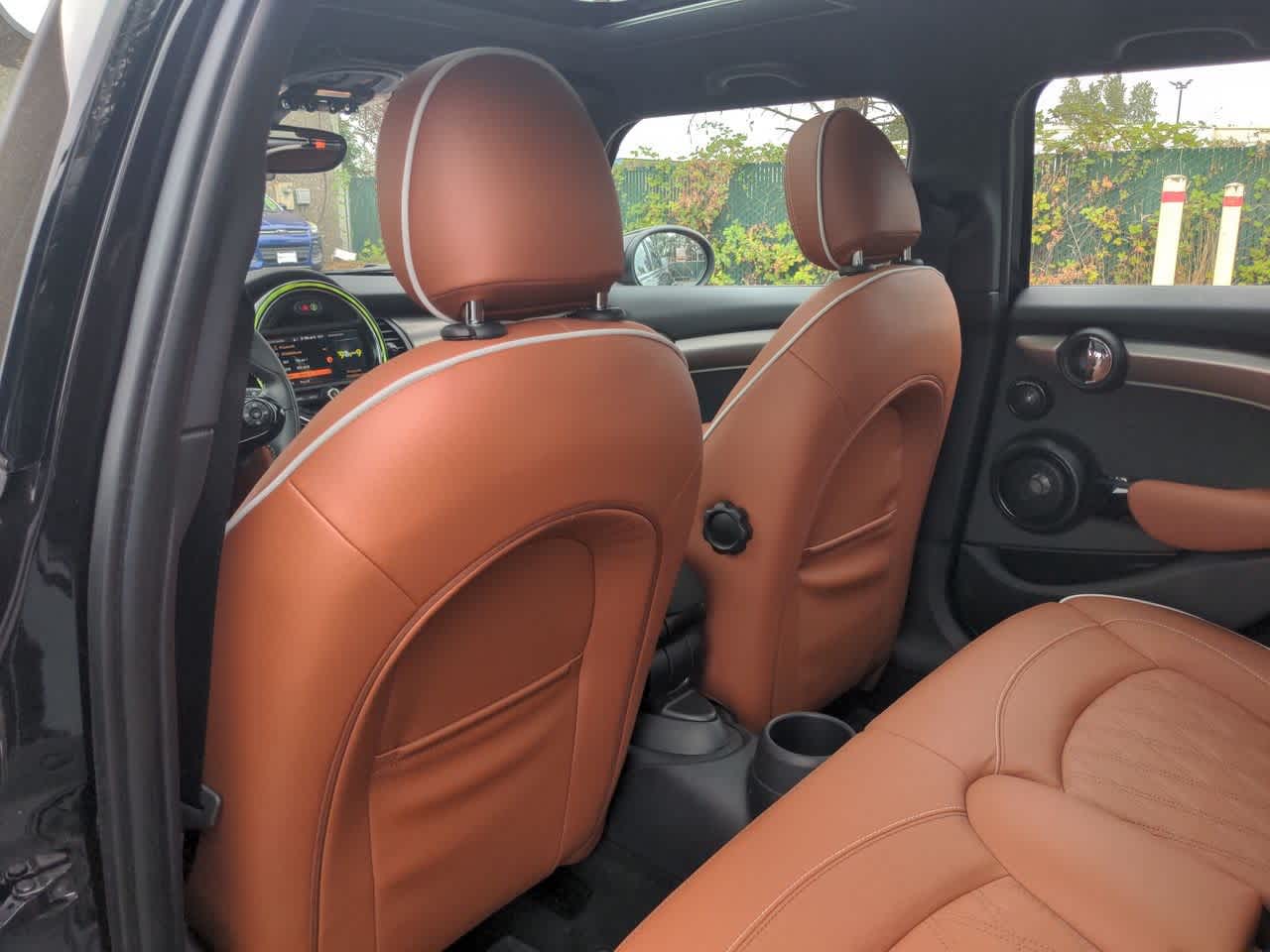 Thumbnail: 2020 MINI Cooper Hardtop - 17