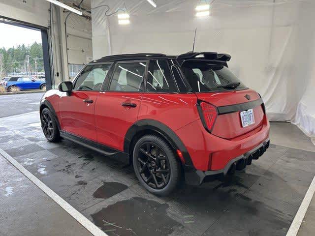 2025 Mini Cooper 4 Door Hardtop S Iconic photo 3