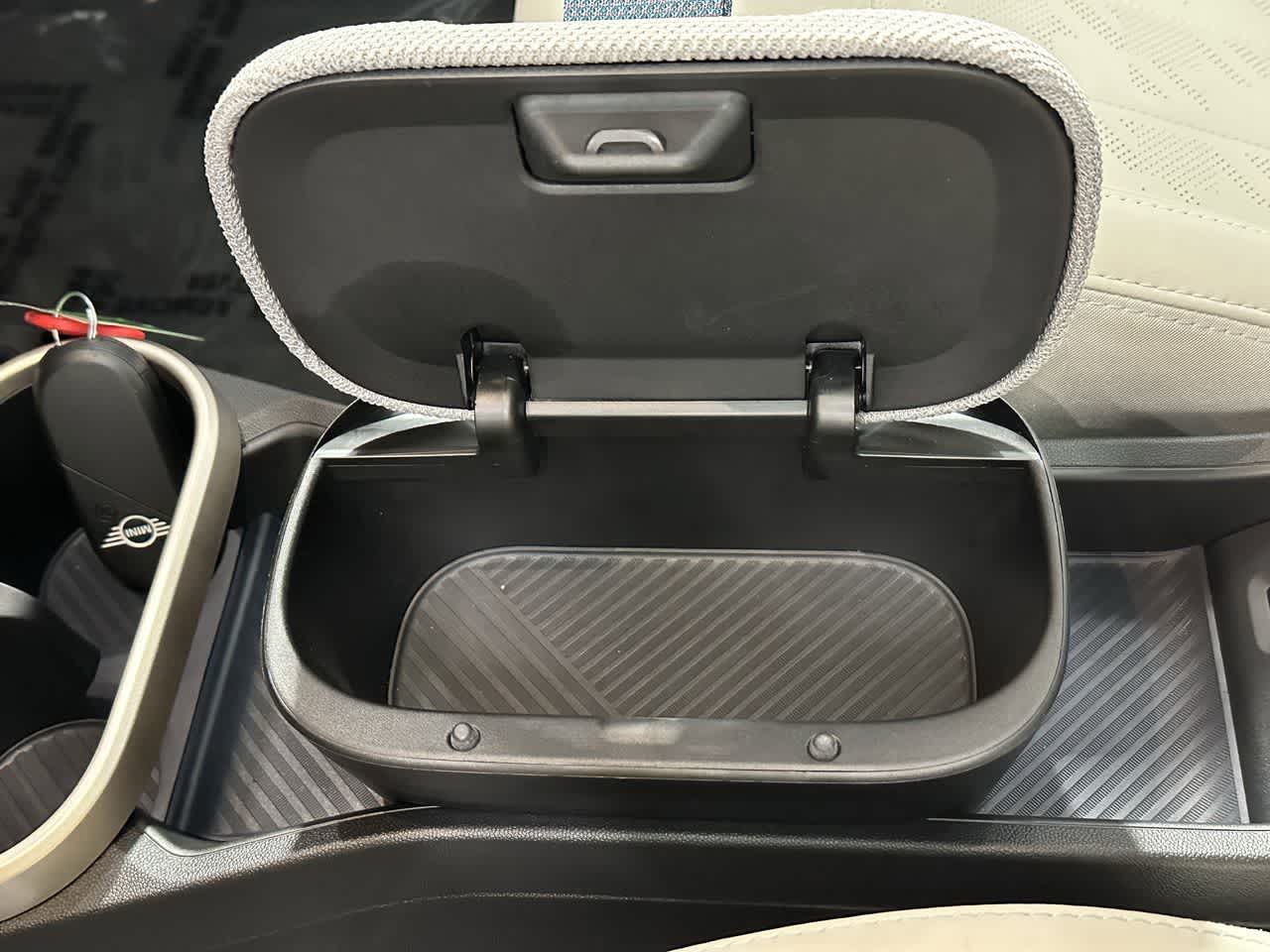 Thumbnail: 2025 MINI Cooper Hardtop - 22