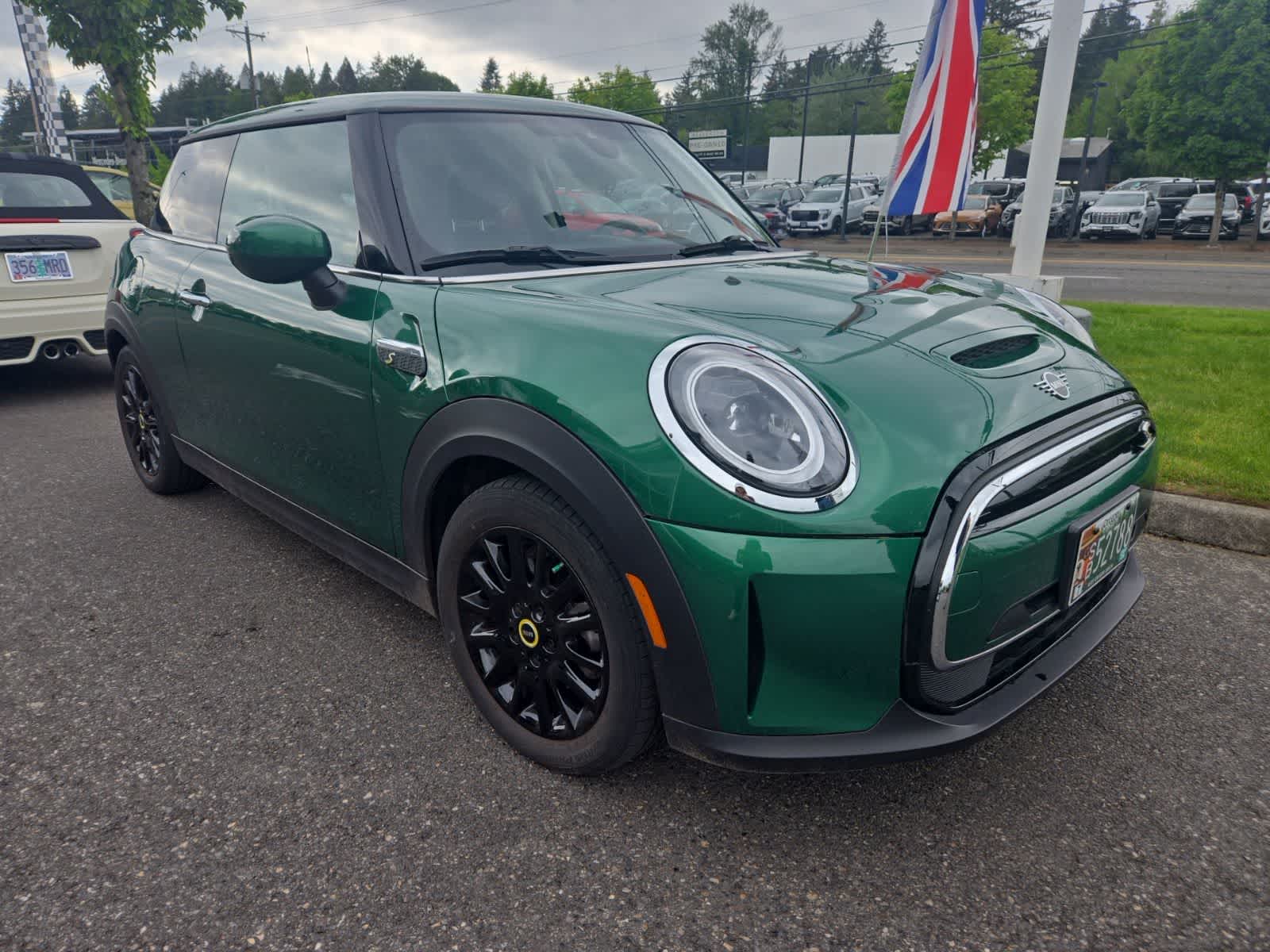 Thumbnail: 2023 MINI Cooper Hardtop - 6