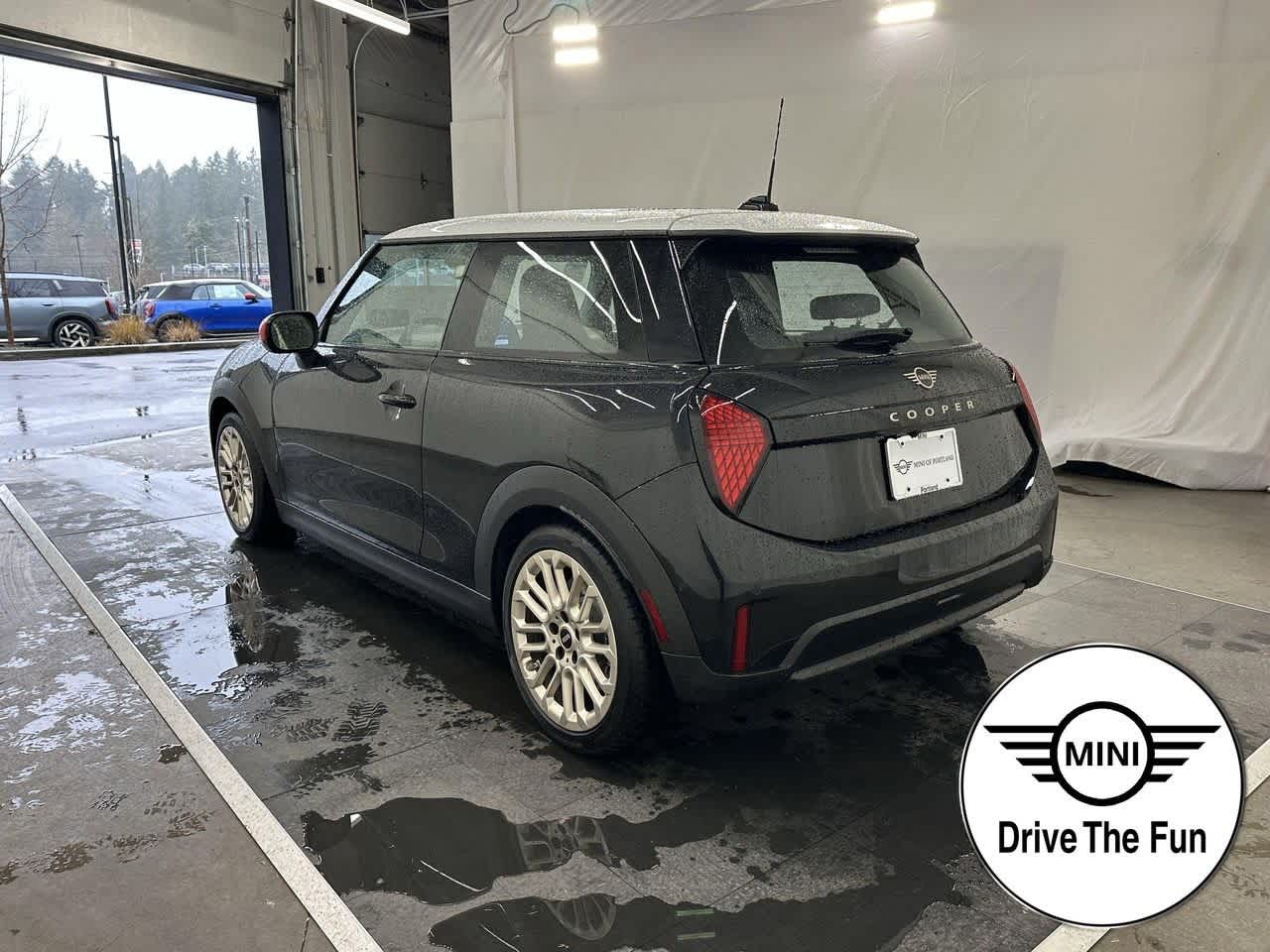 Thumbnail: 2025 MINI Cooper Hardtop - 3