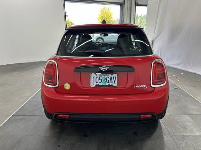 2024 Mini Cooper Hardtop SE photo 3