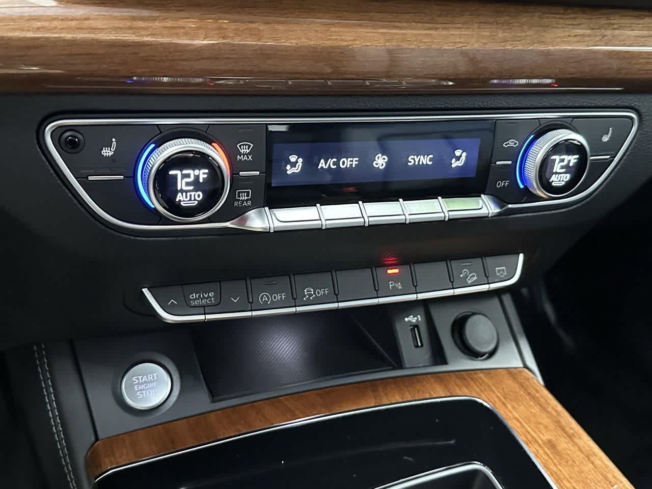 Thumbnail: 2023 Audi Q5 - 22