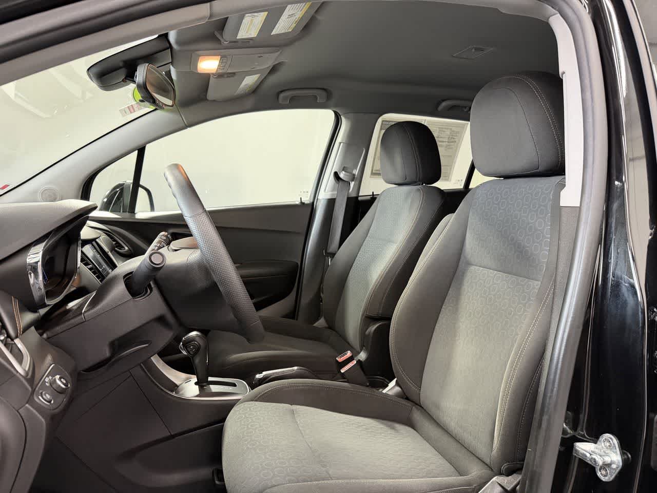 Thumbnail: 2020 Chevrolet Trax - 10