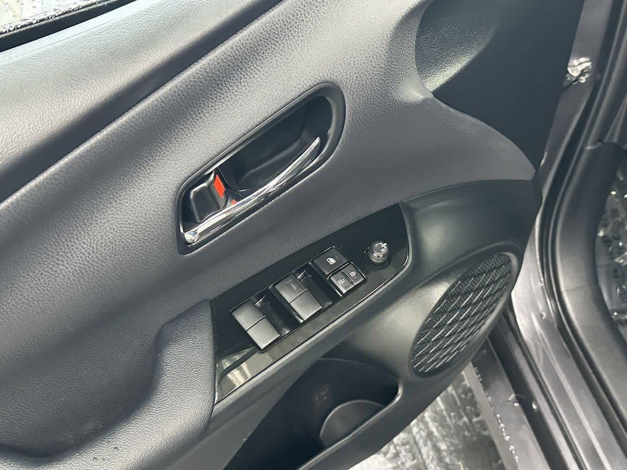 Thumbnail: 2022 Toyota Prius Prime - 13