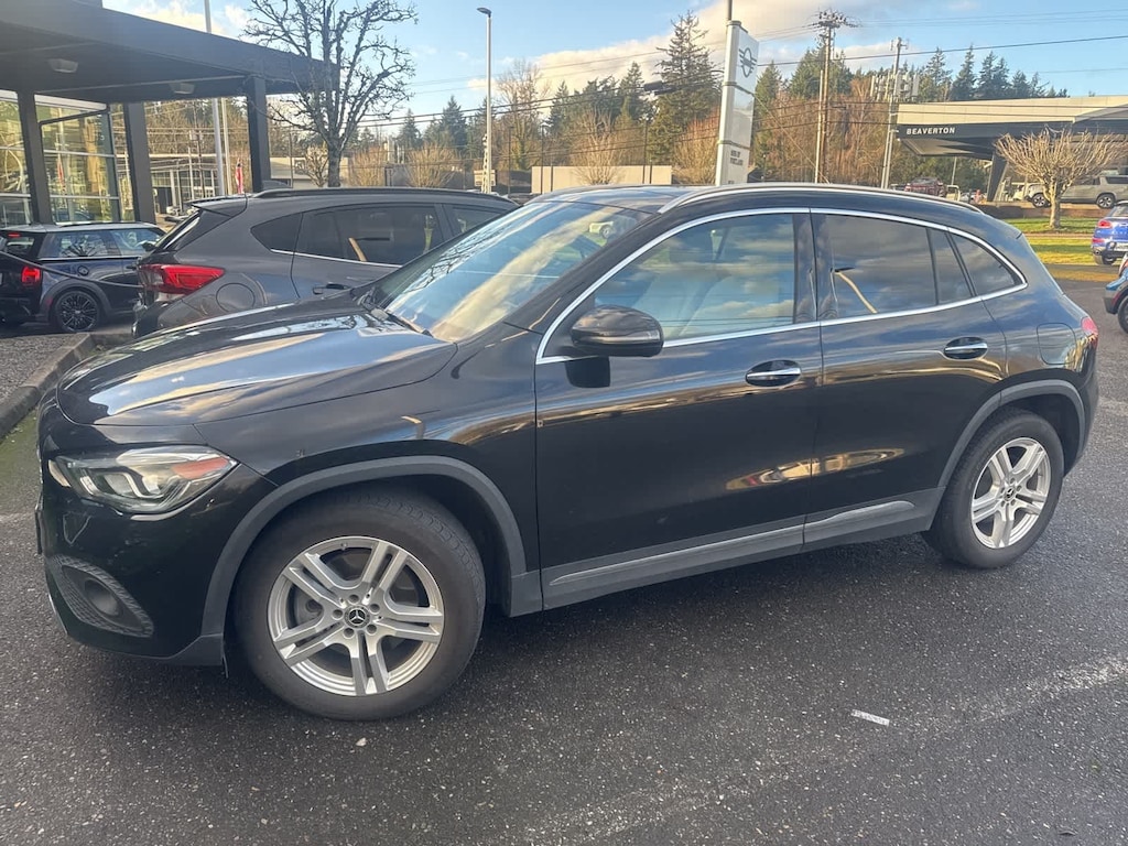 2021 Mercedes Benz GLA 250 4MATIC photo 2