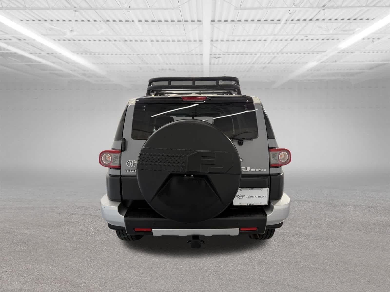 Thumbnail: 2014 Toyota FJ Cruiser - 4
