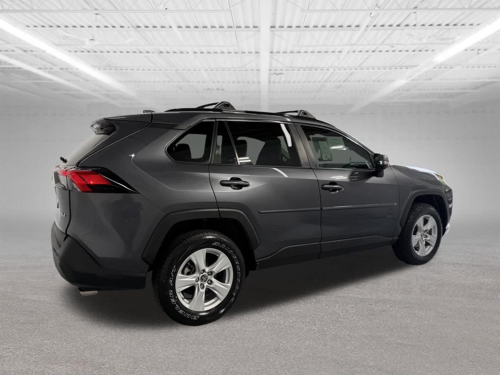 2019 Toyota RAV4 XLE - Photo 6