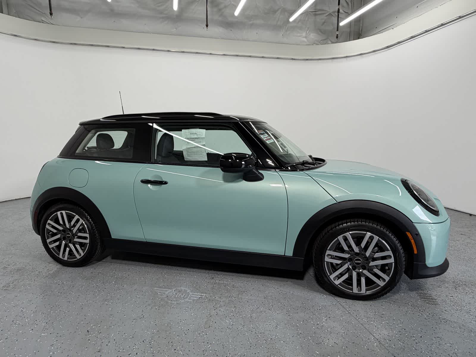 Thumbnail: 2025 MINI Cooper - 6
