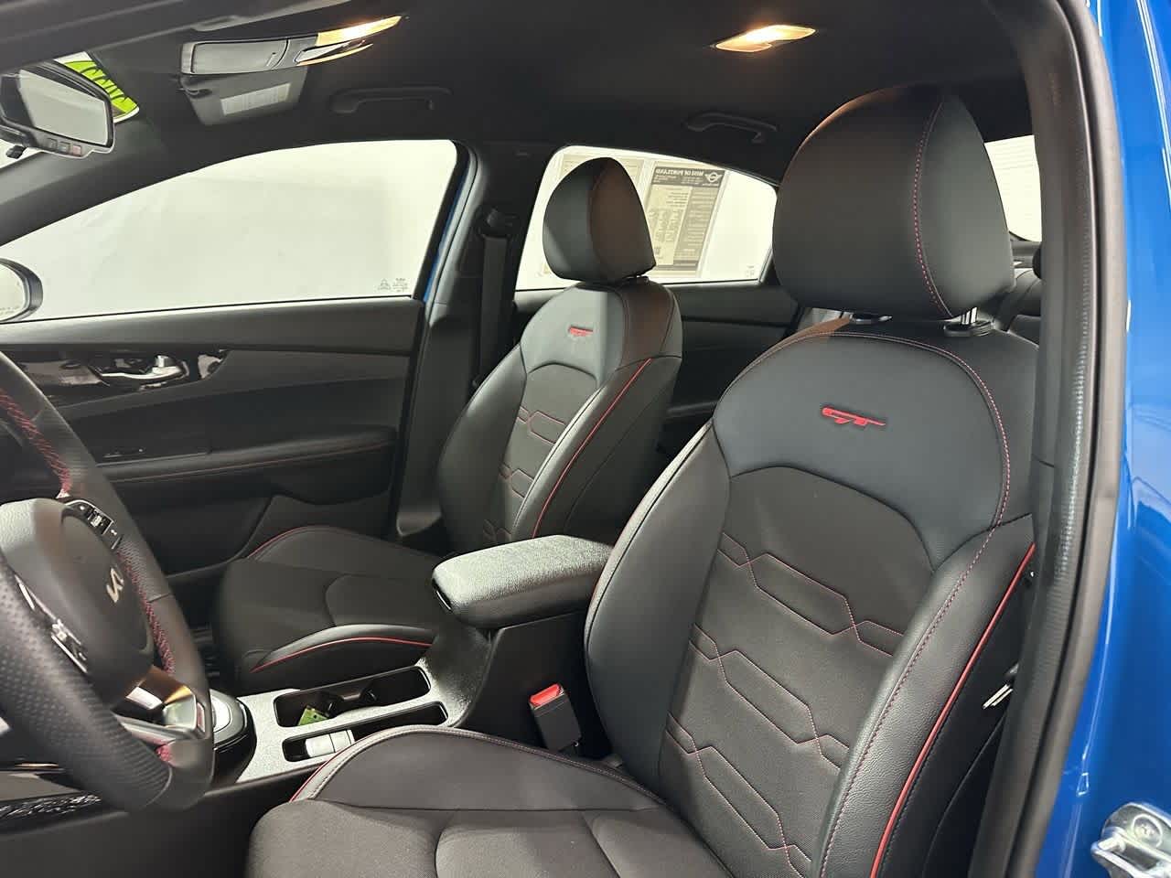 Thumbnail: 2023 Kia Forte - 10