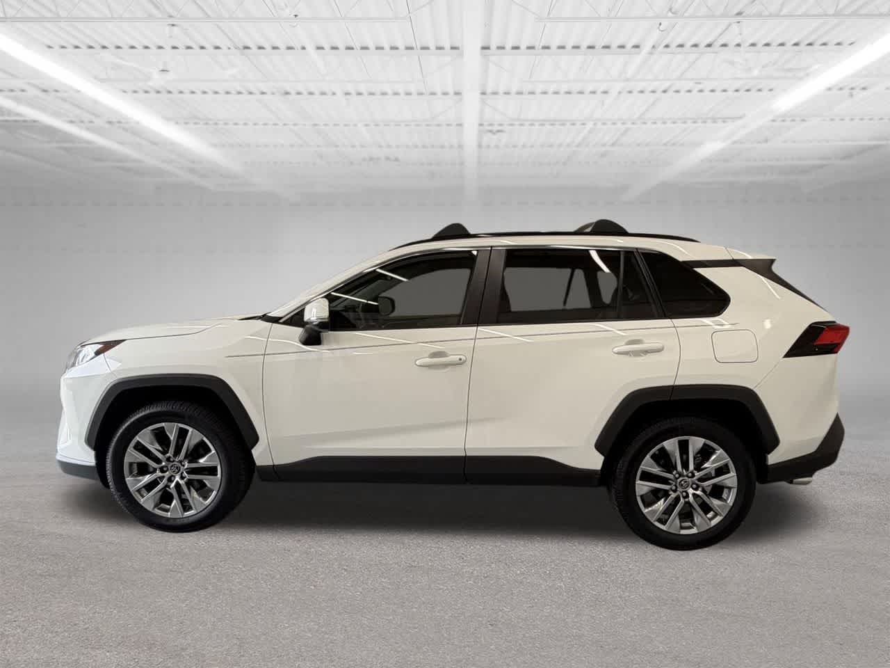 Thumbnail: 2019 Toyota RAV4 - 2