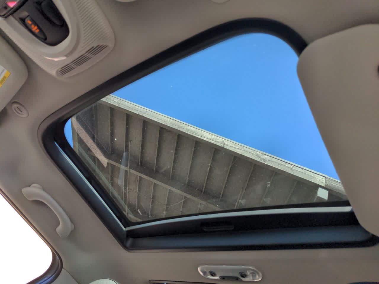 Thumbnail: 2018 MINI Cooper Hardtop - 19