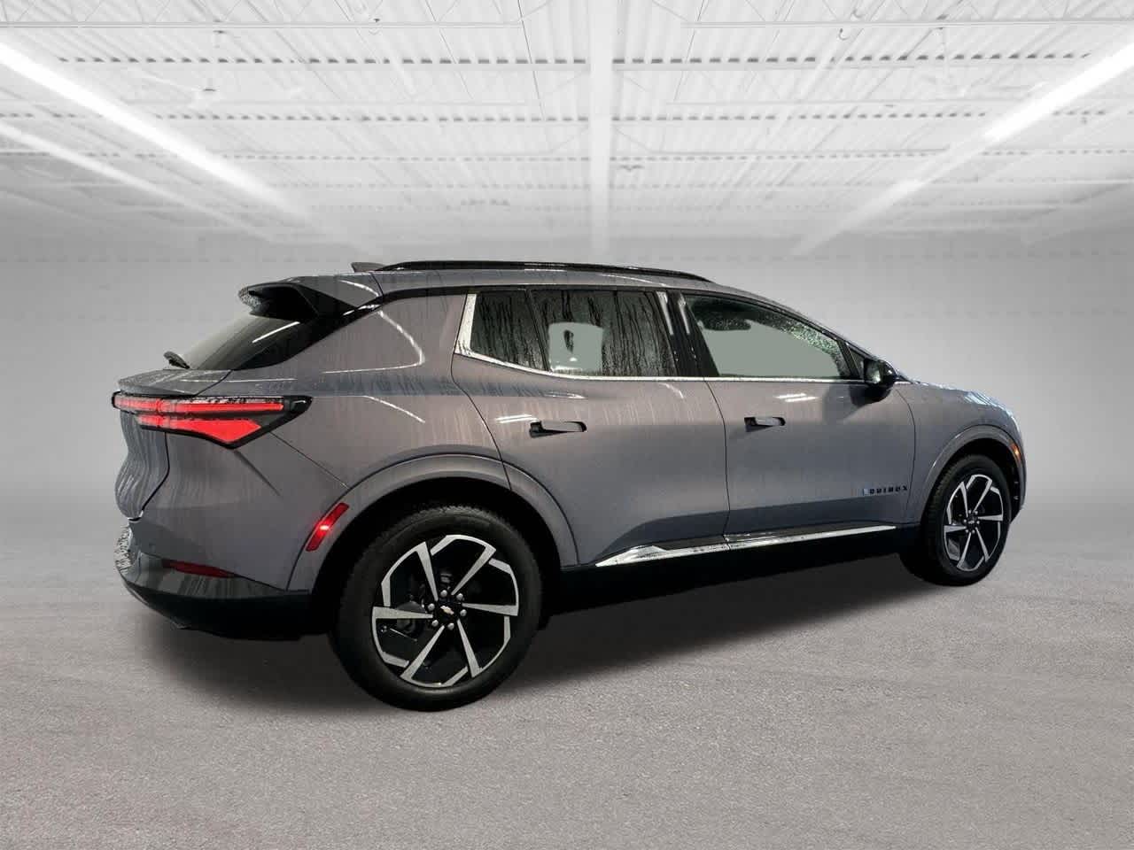 Thumbnail: 2024 Chevrolet Equinox - 6