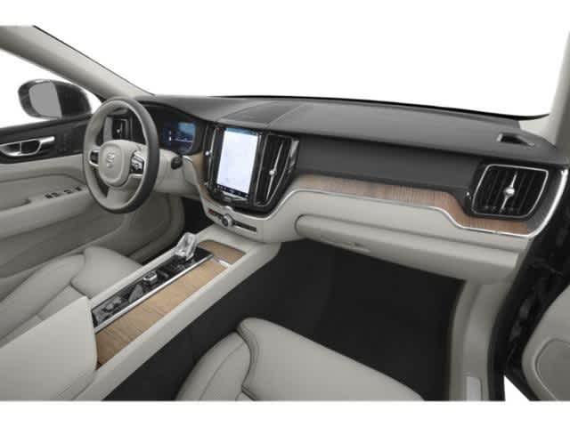 2023 Volvo XC60 Recharge Core 15