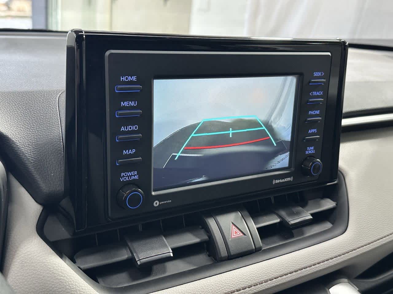 Thumbnail: 2022 Toyota RAV4 - 20