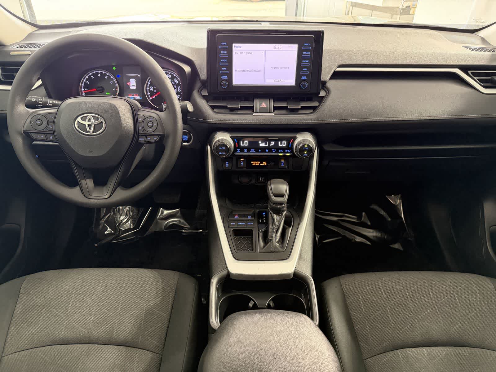 2019 Toyota RAV4 XLE - Photo 12