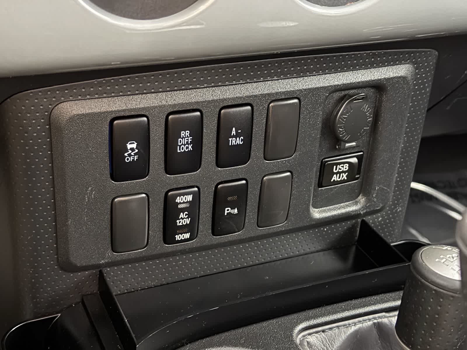 Thumbnail: 2014 Toyota FJ Cruiser - 22