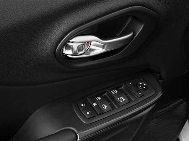Thumbnail: 2014 Jeep Cherokee - 20
