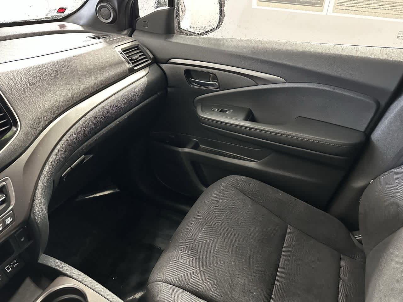 Thumbnail: 2022 Honda Pilot - 24