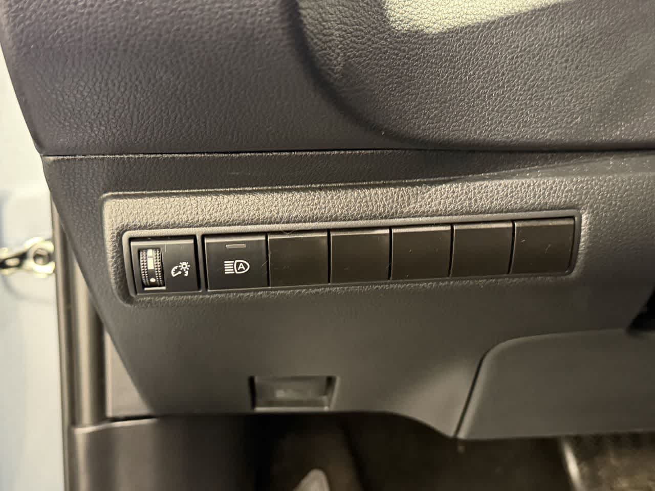 Thumbnail: 2023 Toyota Corolla - 14