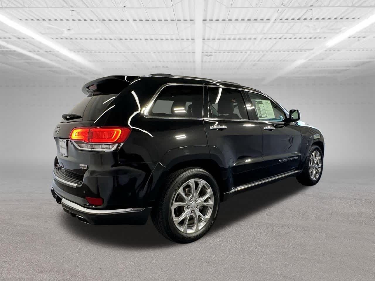 Thumbnail: 2021 Jeep Grand Cherokee - 6