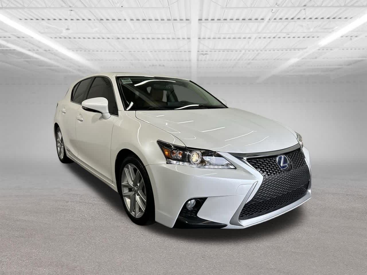 Thumbnail: 2015 Lexus CT - 7