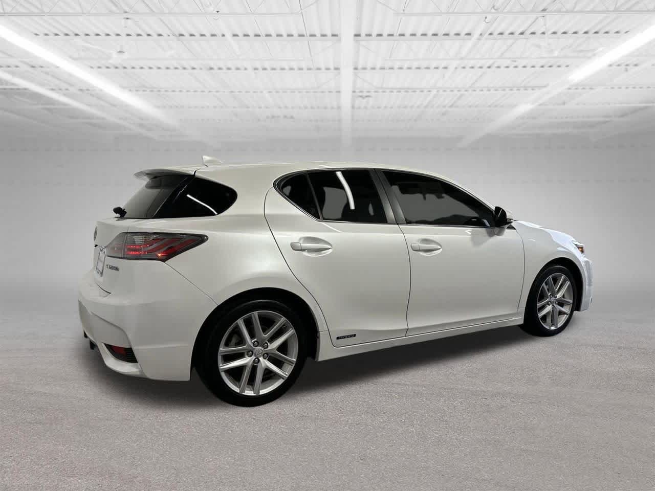Thumbnail: 2015 Lexus CT - 6