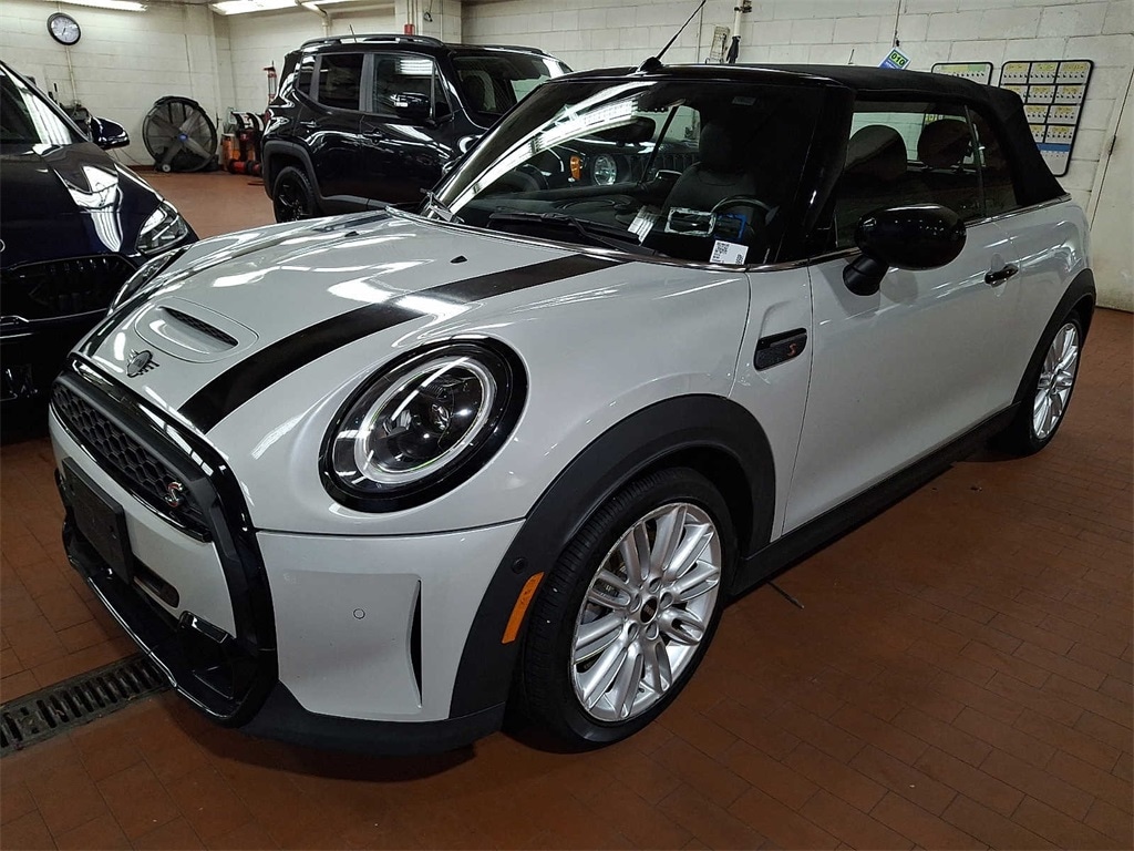 Thumbnail: 2023 MINI Cooper Convertible - 30