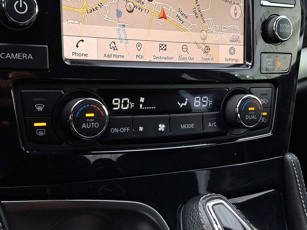 Thumbnail: 2021 Nissan Maxima - 13