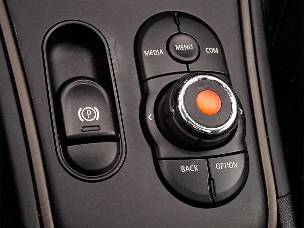 Thumbnail: 2019 MINI Cooper Countryman - 19