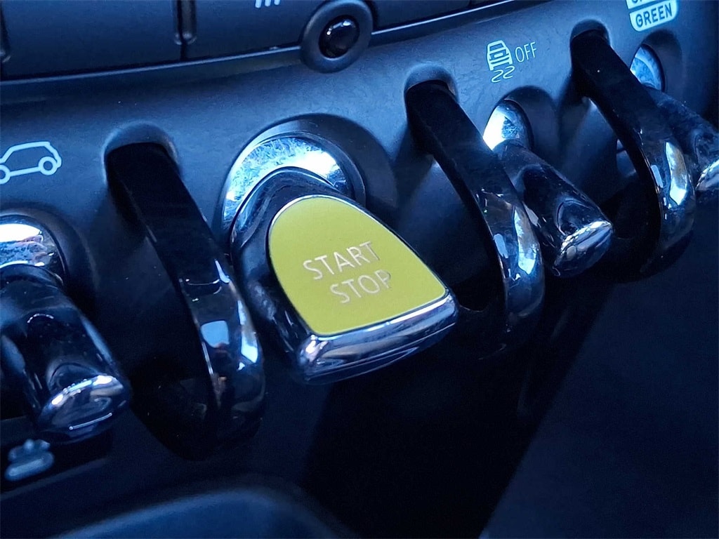 Thumbnail: 2024 MINI Cooper Hardtop - 21